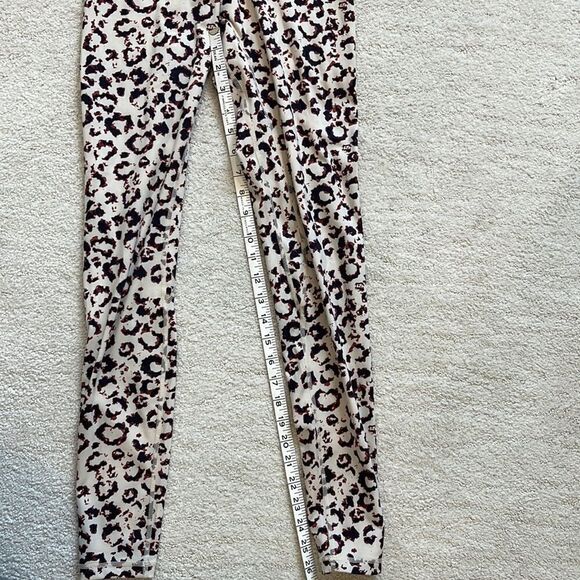 Colorfulkoala leopard print XS leggings. - Picture 4 of 7